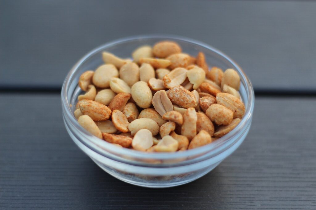 nuts, snack, meal-4397676.jpg